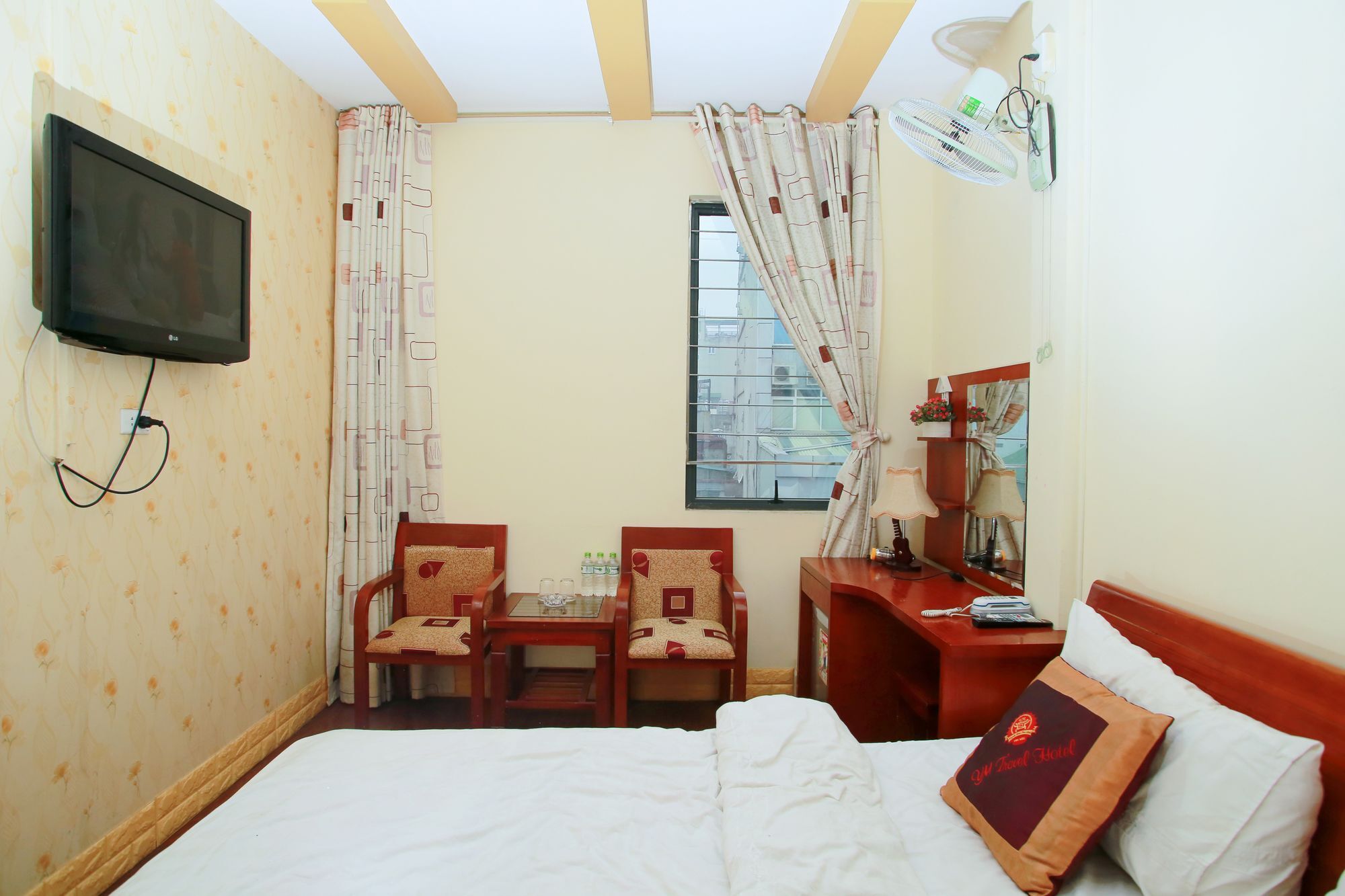 Reddoorz Near Hanoi Railway Station Buitenkant foto