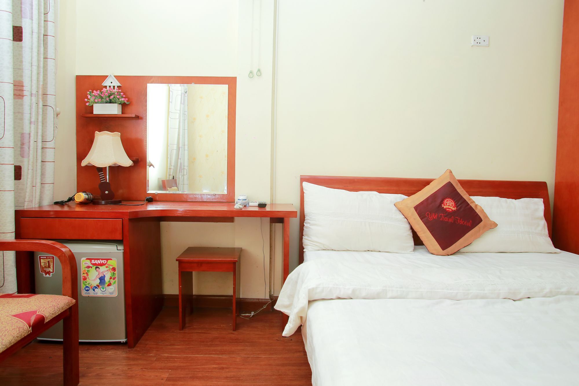 Reddoorz Near Hanoi Railway Station Buitenkant foto