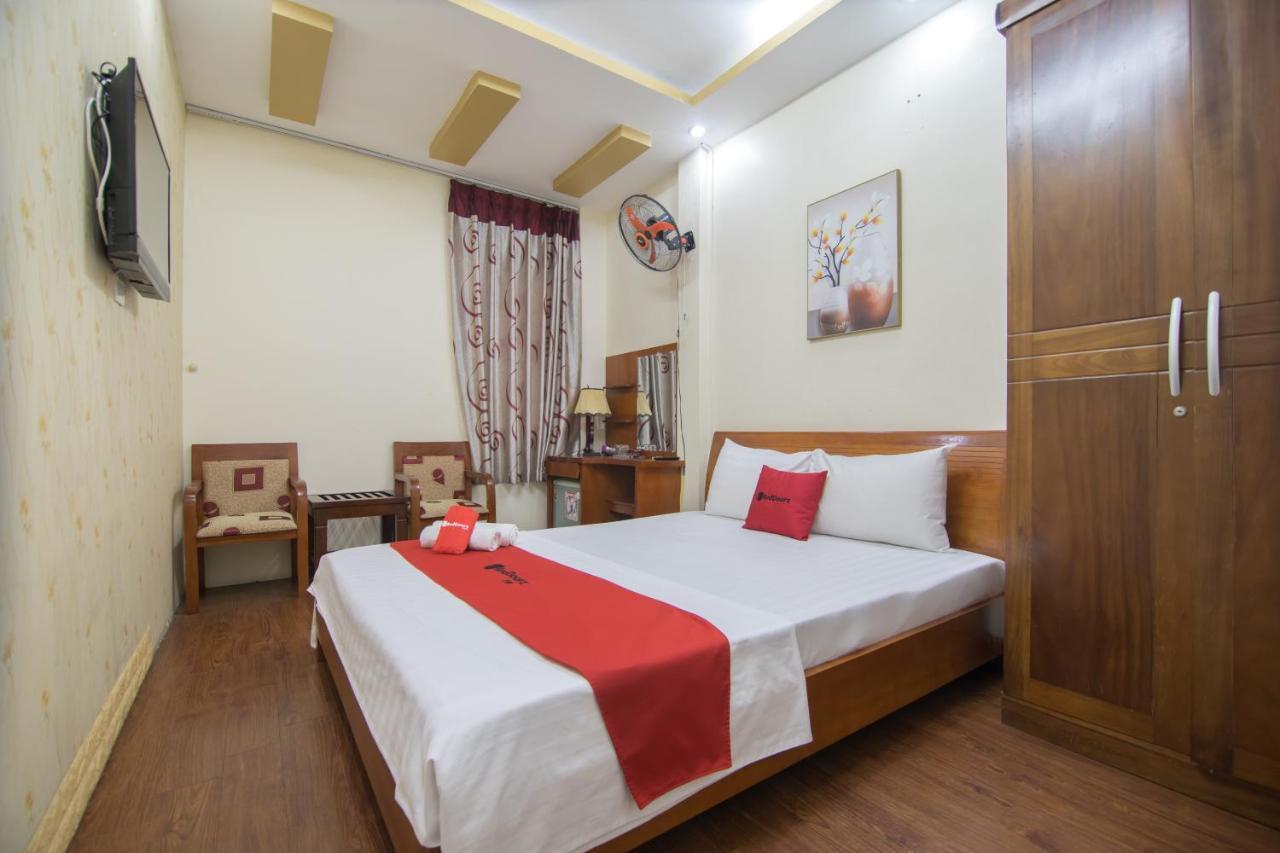 Reddoorz Near Hanoi Railway Station Buitenkant foto