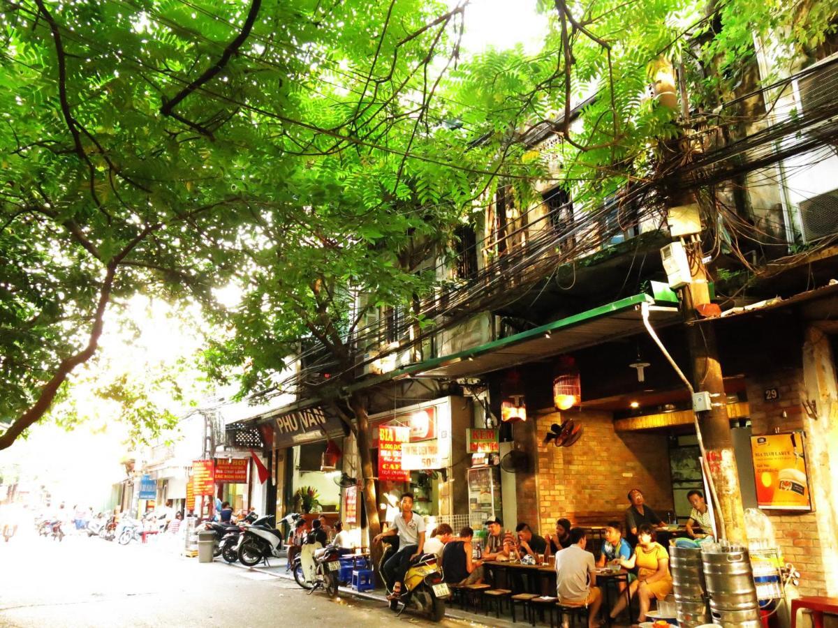 Reddoorz Near Hanoi Railway Station Buitenkant foto